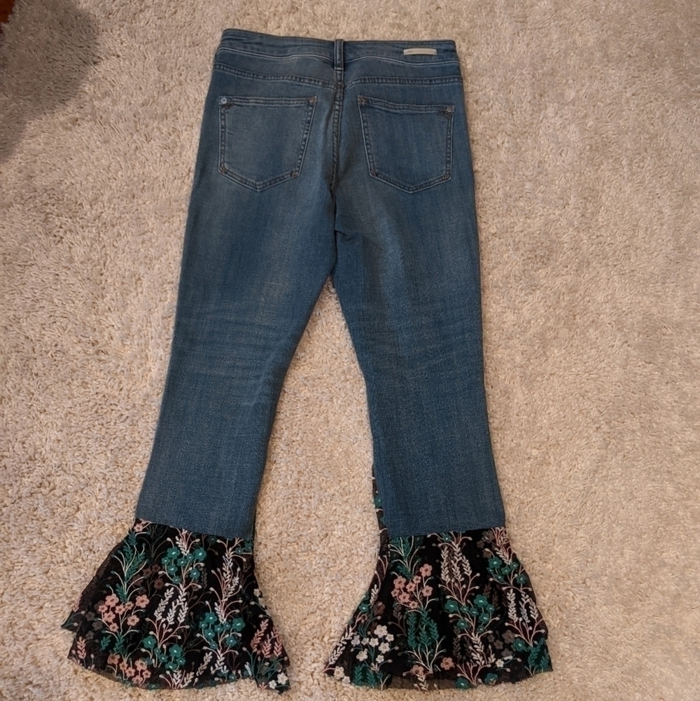 ANTHROPOLOGIE Pilcro Mid-Rise Slim Boyfriend Jeans Womens 26 Floral Lace Hem - Picture 4 of 6